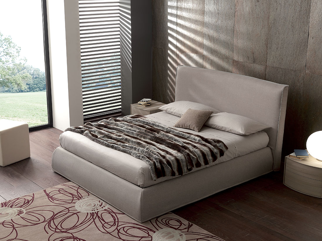 Letto Line matrimoniale imbottito con contenitore